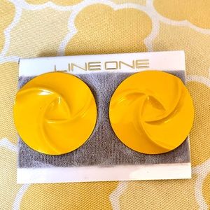 Vintage Post Mustard Yellow Large Stud Earrings NWT